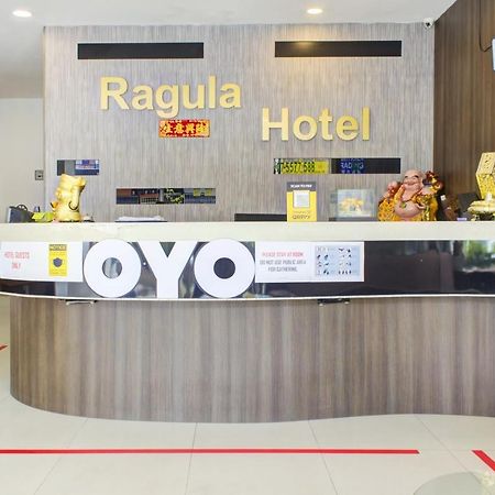 Oyo 90028 Ragula Hotel Τζόχορ Μπάχρου Εξωτερικό φωτογραφία