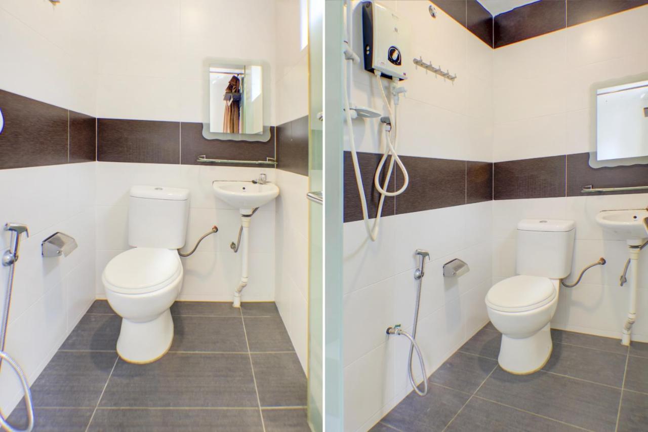 Oyo 90028 Ragula Hotel Τζόχορ Μπάχρου Εξωτερικό φωτογραφία